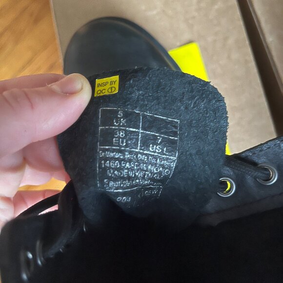 Dr. Martens 1460 Pascal Mono Women’s Leather Combat Boots – Size US 7 (EU 38, UK - Picture 5 of 5